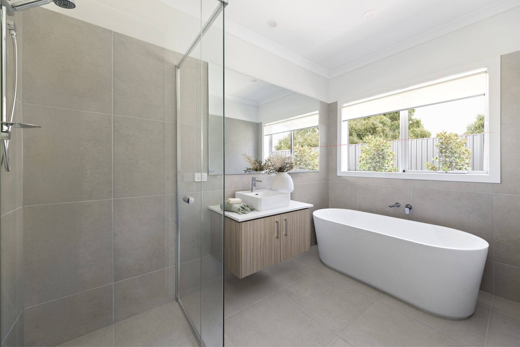 Lloyd 29 Bathroom