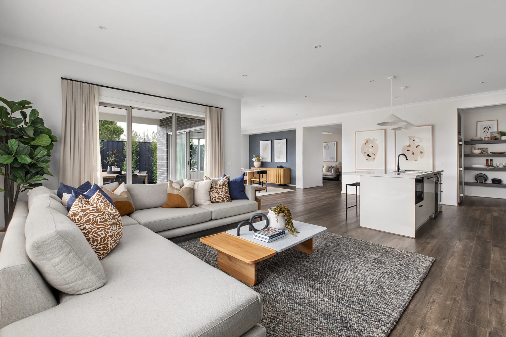 Moonah 38 Horizon Kitchen living